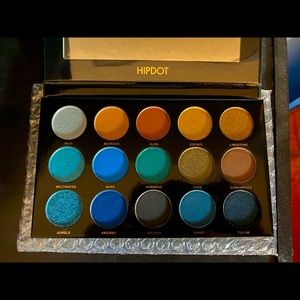 Cenote Pressed Eyeshadow Pallet